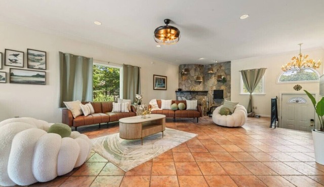 Private Lakefront Getaway Near Downtown Danbury!