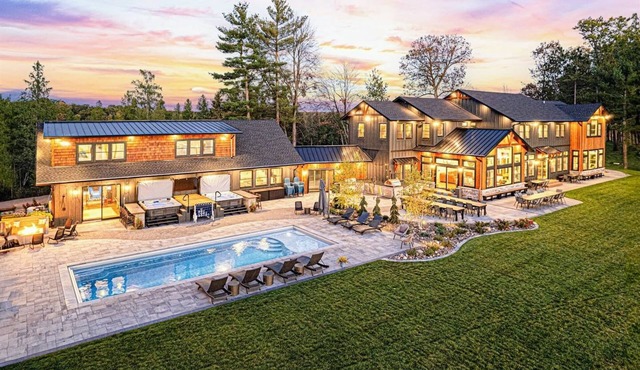 Private Lakeside Oasis | 21-Bedrooms | Sleeps 85+
