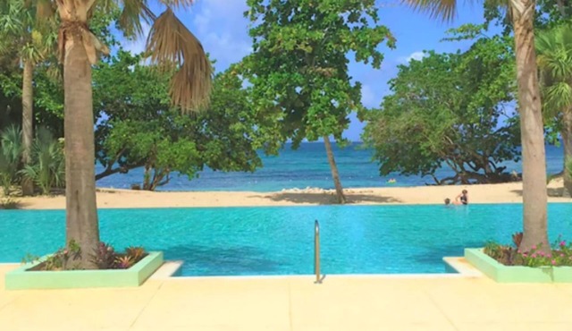Private Luxury Beachfront/Oceanfront Townhome in Beautiful Negril, Jamaica