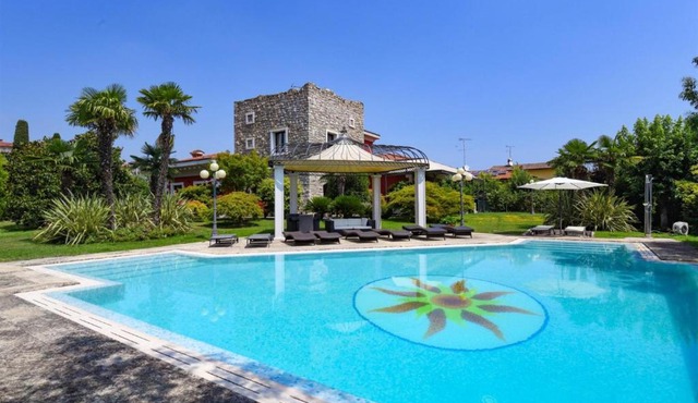 Private Luxury Villa with Pool