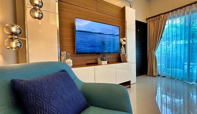 Private modern 3-bed pool villa near Layan Beach