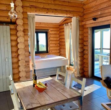 Private Mountain Log Cabin with amazing panoramic sunset views at small scale nature resort