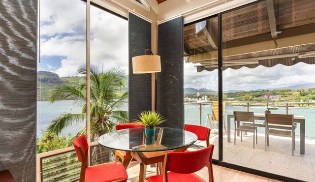 PRIVATE Ocean Front Cottage Over Looking Beautiful Kalapaki Bay