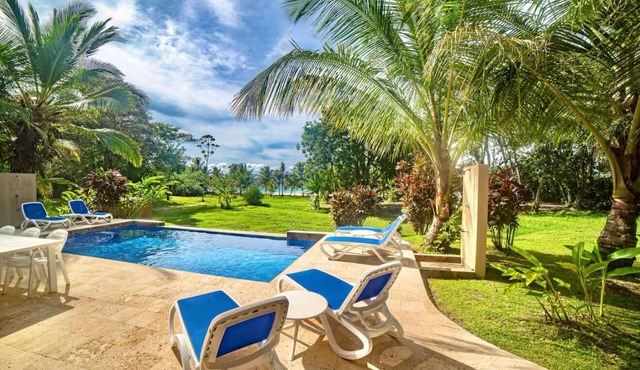 Private Oceanfront 4 Bedroom Villa-Pool & Beach