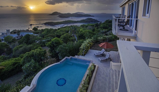 Private oceanfront villa with gorgeous sunsets!