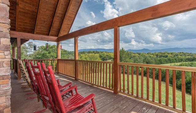 Private*On Douglas Lake w/access and dock*Dog(s) Welcome*