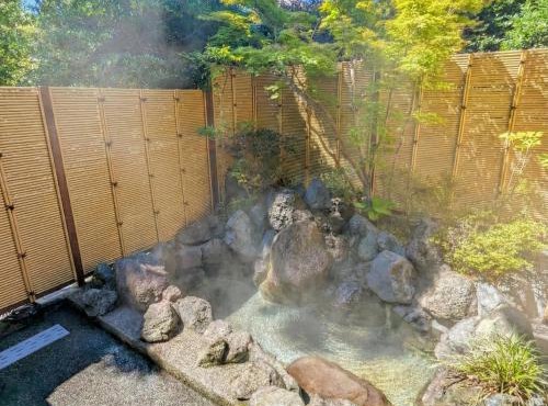 Private Open-air Onsen Sakura Cottage Izukogen