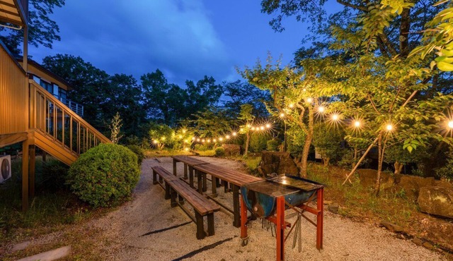 Private Palfaure Izu: Dual Cinema, Mineral Hot Spring & BBQ Area