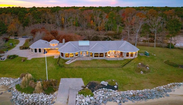 Private Pier, Main+Guest House | Luxe Waterfront Home | Bay Estate by AvantStay