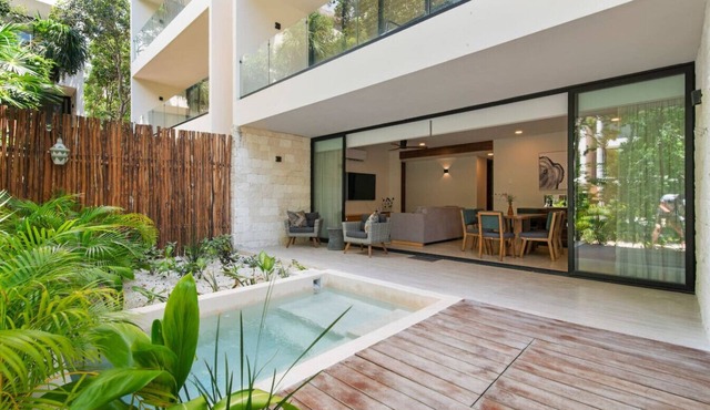 Private Plunge Pool, Spectacular Views & Central Location