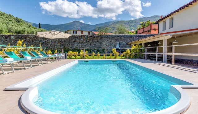 PRIVATE POOL - AGRITURISMO FATTORIA LA PIEVE - VILLA NERINO 8 km from Pisa