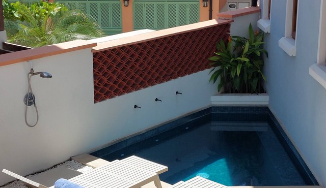 Private Pool and Terrace with Beach Club Access - Casa Lunablu