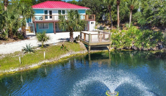 Private Pool! Easy Beach Access!