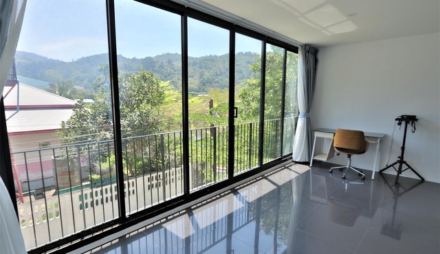 Private Pool House In Kamala