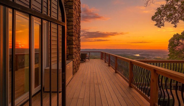 Private Pool, Mountain Top Views & Home Theater