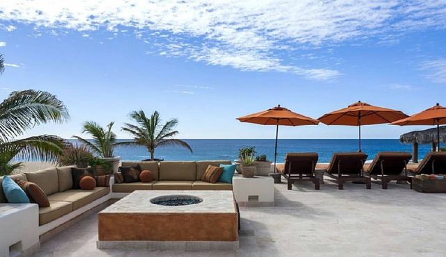 Private Pool & Steps to Paradise, Cabo San Lucas Mansion 1002