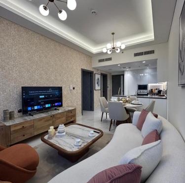 Private Pool Stylish 1BR Arjan