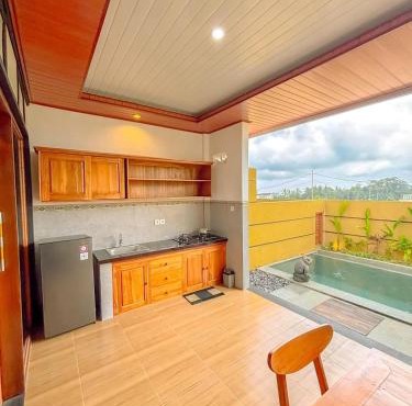 Private Pool Villa 1BR with Kitchen & Dining