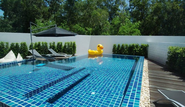 Private Pool Villa 6 bedrooms 8 beds Only 300 meters walking distance to the sea