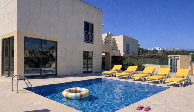 Private Pool Villa Walk to Beach & Strip