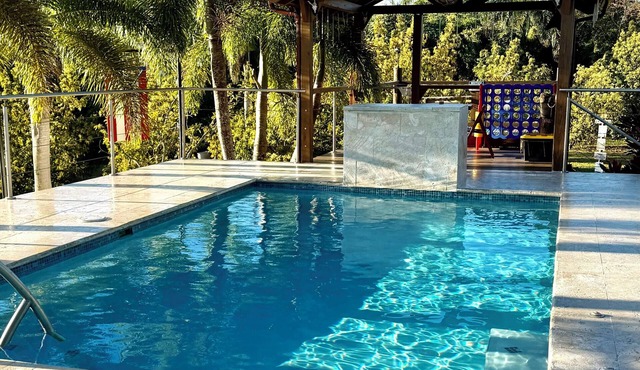 Private Romantic Cabin -Heated pool -Nature Escape