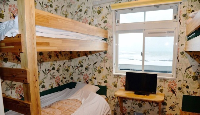Private room Bunk bed of Obi cedar from Miyazaki / Miyazaki Miyazaki