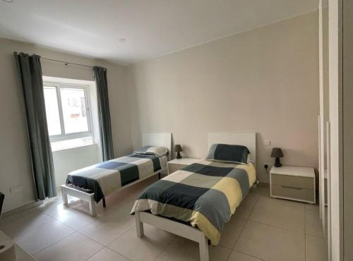 Private room shared bathroom - 2 beds Balluta - Shared Flat