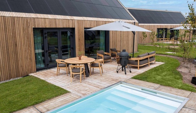 Private sauna, private pool. in short, real enjoyment together!