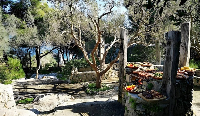 Private sea access garden house (house C)