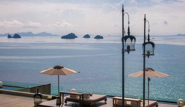 Private Seaview Villa behind the Beach within a 5-star branded Resort Samui