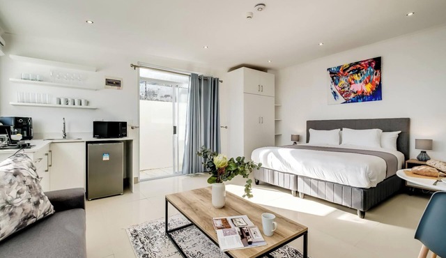 Private Secure Studio in Camps Bay The Cove