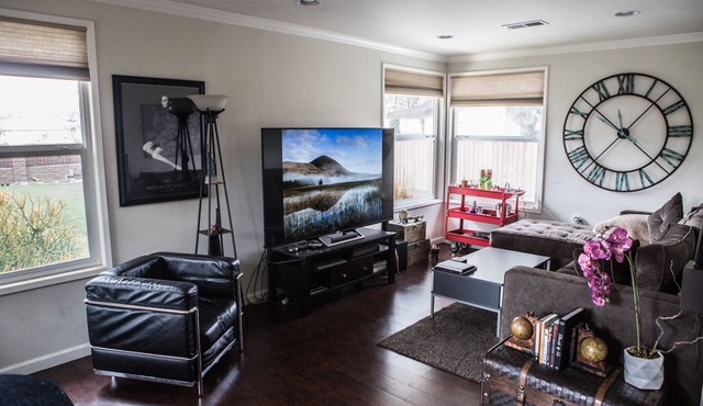 Private, secure and lovely home minutes from Universal and Hollywood