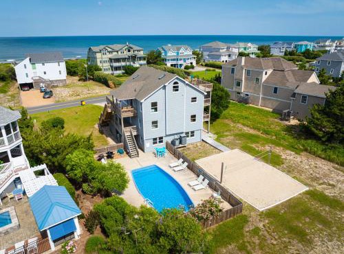 Private Semi-Oceanfront Retreat with Pool & Spa