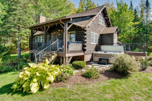 Private Spring-Fed Pond: Idyllic Shrewsbury Cabin!