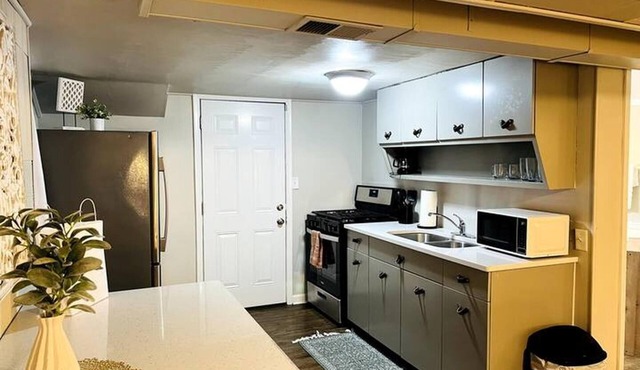 Private Studio Apartment in Miller Beach