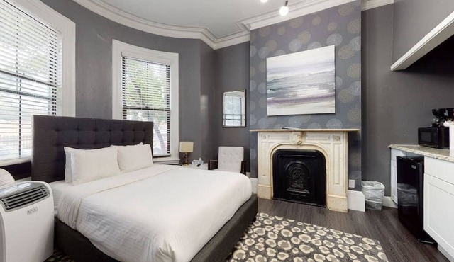 Private Studio In Boston's Bay Village!