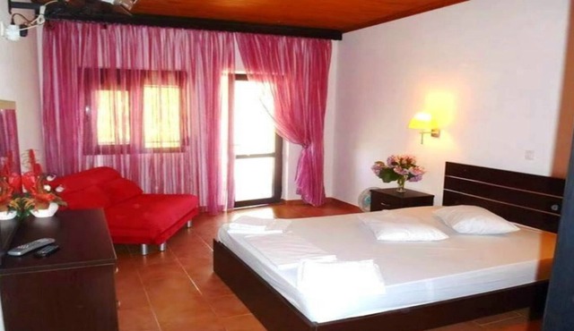Private Studio "Rania" in the middle of Therma