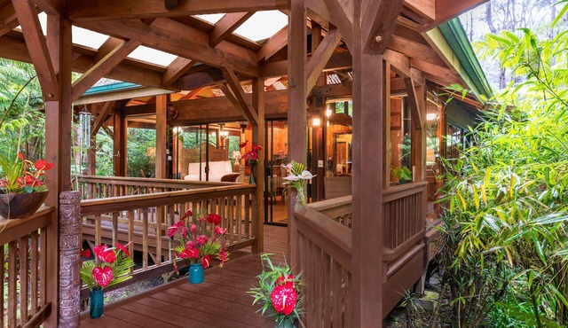 Private Suite in Volcano Village Bed and Breakfast