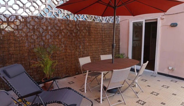 Private Terrace with Sun 15 minutes from Lisbon and the Airport