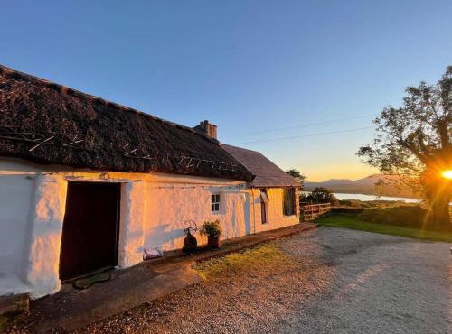 Private Thatched Cottage - with views