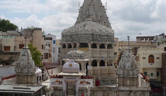 Private Udaipur Sightseeing Tour with Guide