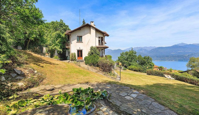 Private vacation home with an incomparable lakeview! - Villa Due Riviere
