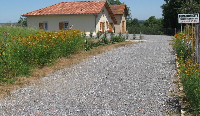 Private vacation rental near Dax and the Landes coast. Available August 5–15