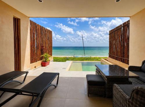 Private villa among palms in Telchac