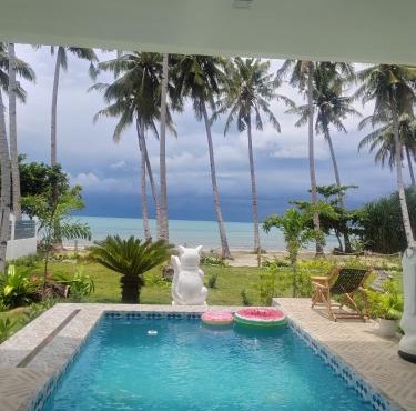 PRIVATE VILLA FRONT BEACH Infinity Pool