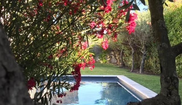Private Villa in Bouches du Rhône with private swimmingpool, 3 bedrooms