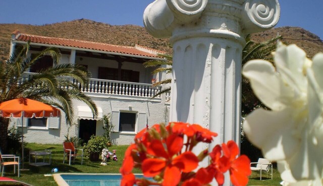 Private Villa In Marathon With Pool And Sea View