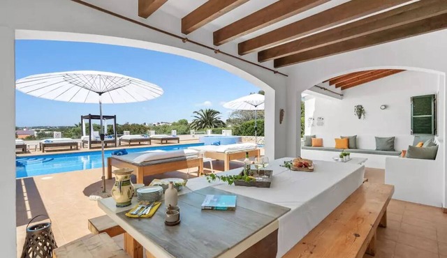 Private Villa & Penthouse (Tourist Licence)n(Flexible in May for min nights)