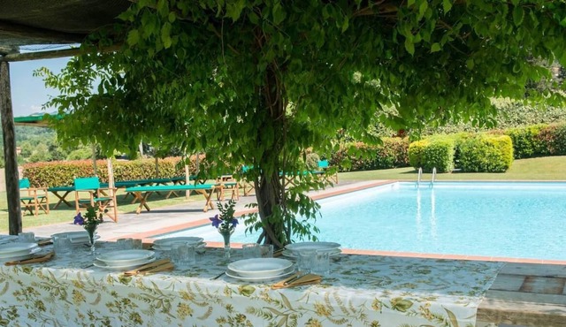 Private villa with swimming pool in Tuscany