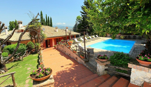 Private Villa with A/C, private pool, hot tub, WIFI, TV, patio, pets allowed, panoramic view